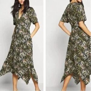 NWOT Banana Republic Jungle Green Tropical Wrap Dress – Size 2